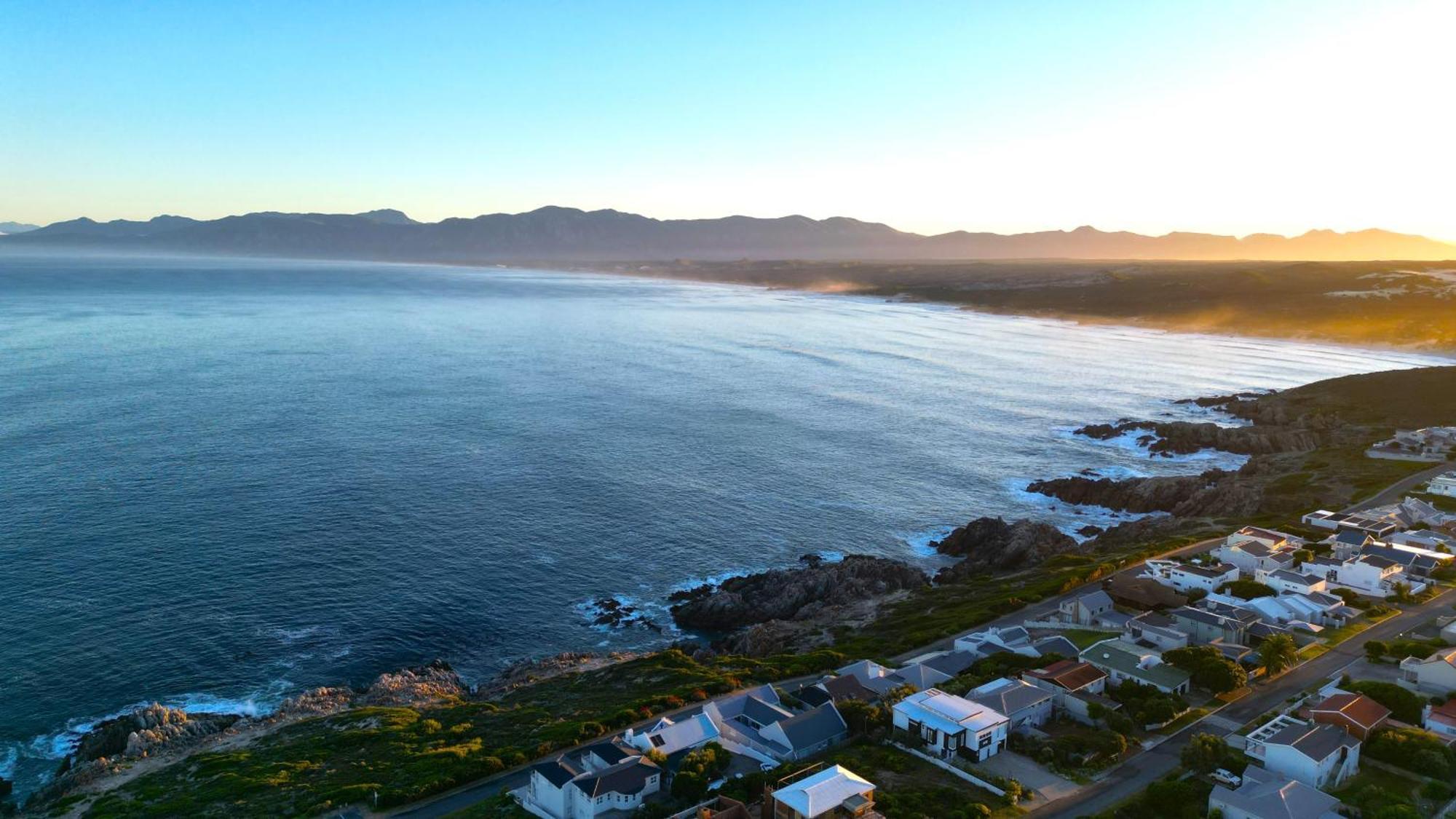 Kleinzee Oceanfront Pensión Gansbaai Exterior foto